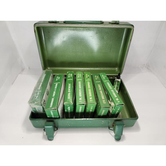 Bullard Vintage Green Metal First Aid Kit Box with Partial Contents -Collectible - Picture 1 of 2